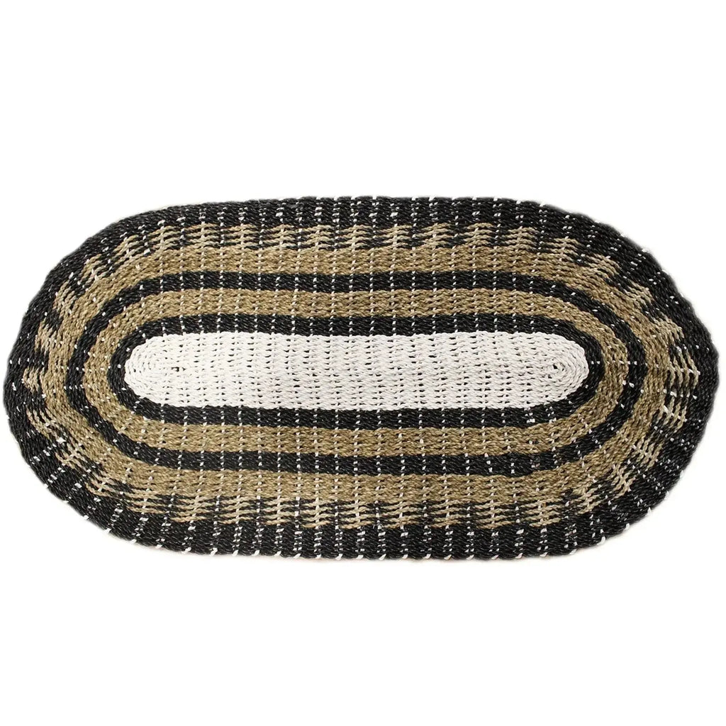 tappeto nero bianco e naturale